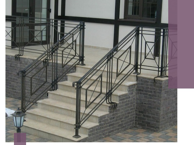 Перила для крыльца в Чистополе — монтаж, изготовление и установка