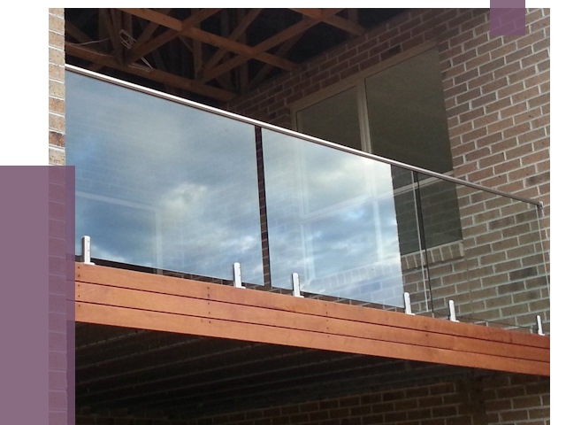 Стеклянные парапеты на крыше и террасе в Чистополе от 11519 руб. | ПРОЛЁТ-Чст